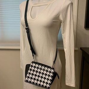 Black & white houndstooth Michael Kors crossbody